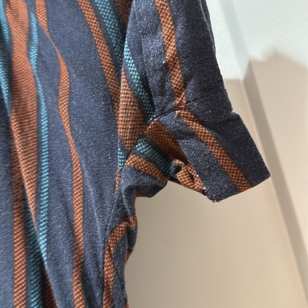 Striped Button up crop top - Picture 2 of 6